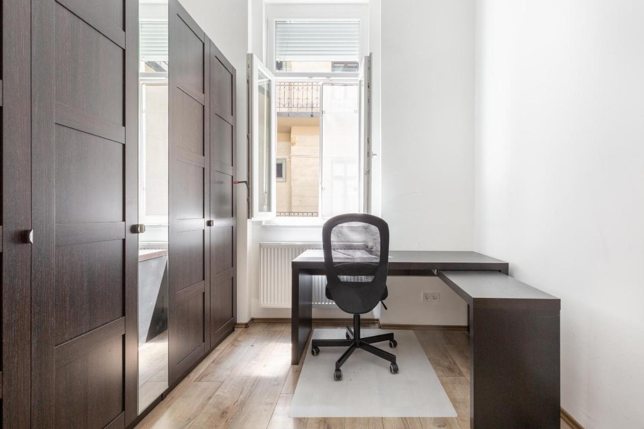 D78 Dohany Apartment Budapeste Exterior foto