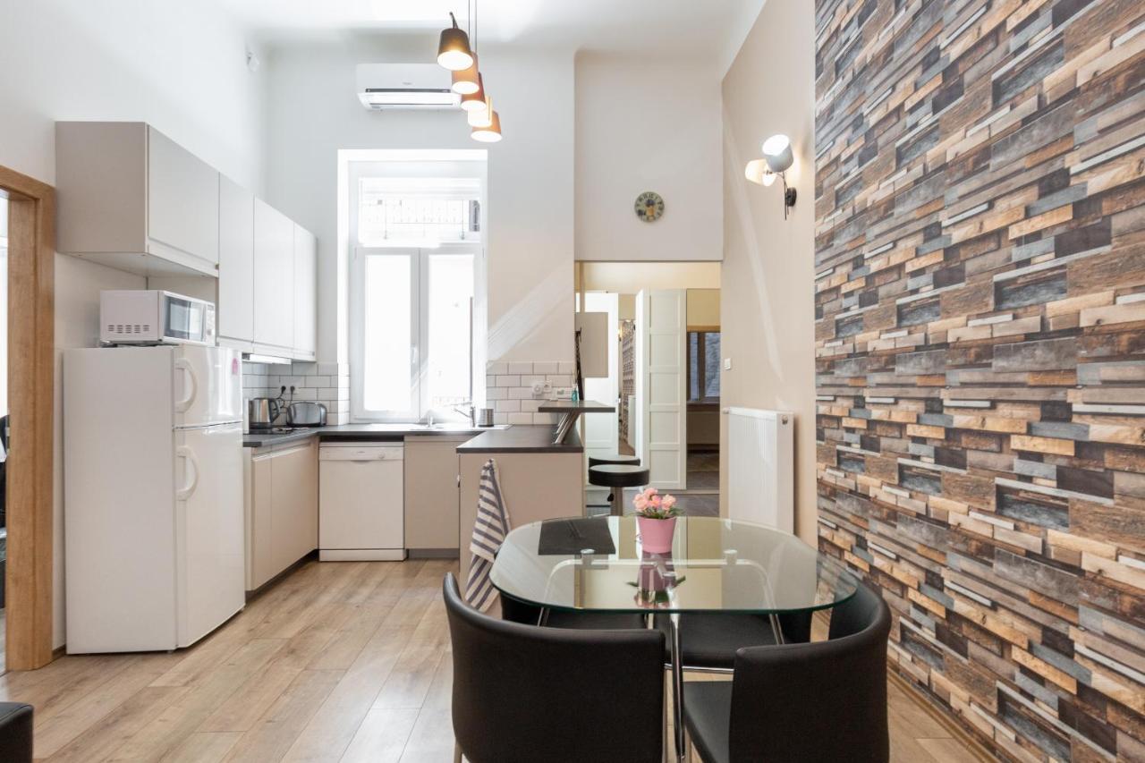 D78 Dohany Apartment Budapeste Exterior foto